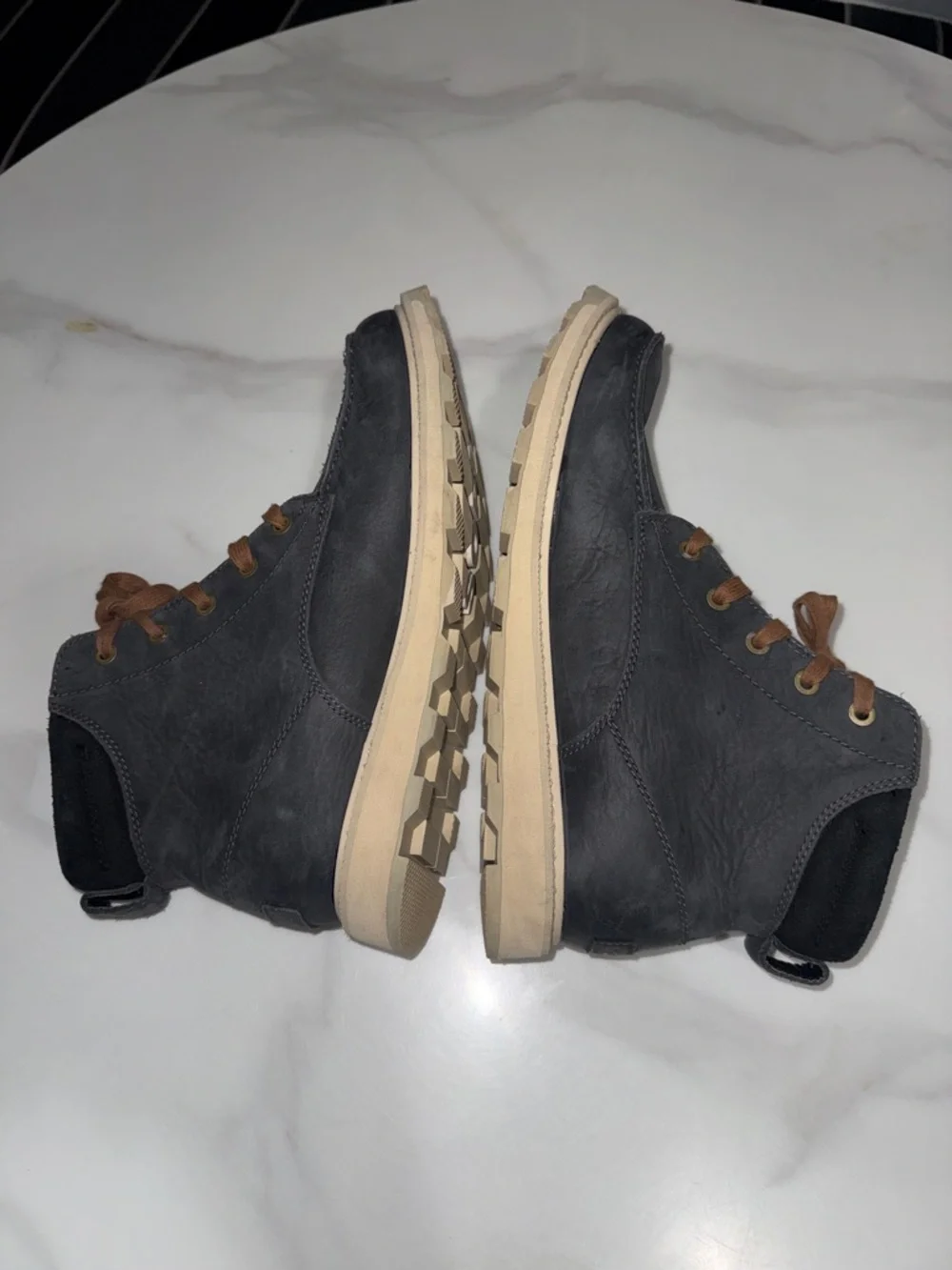 Sorel Men's Black High-Top Boots with Brown Laces